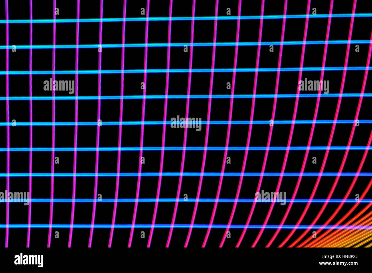 La pittura di luce. Abstract, futuristico, colorato con esposizione lunga, sfondo nero-7. Foto Stock