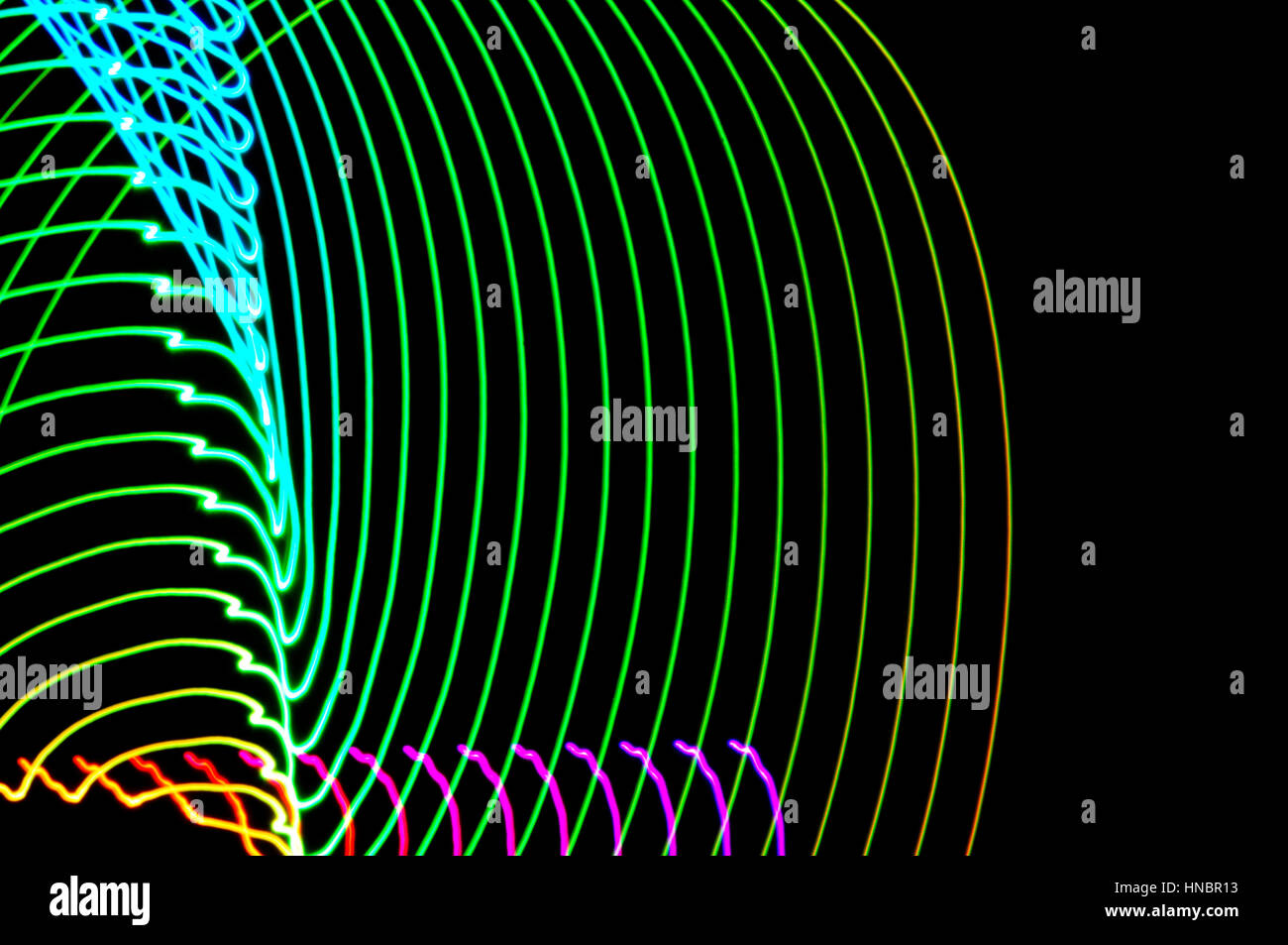 La pittura di luce. Abstract, futuristico, colorato con esposizione lunga, sfondo nero-28. Foto Stock