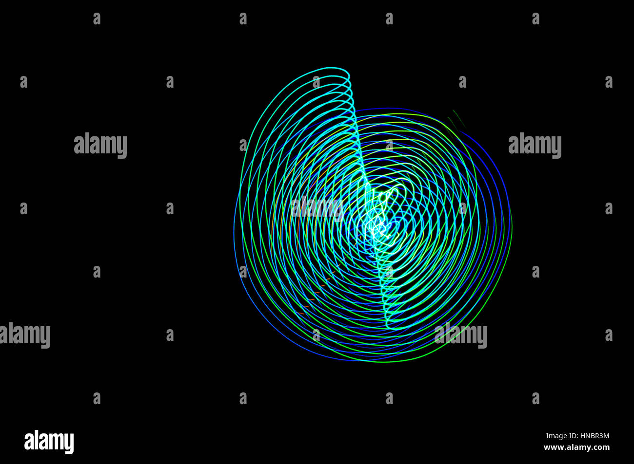 La pittura di luce. Abstract, futuristico, colorato con esposizione lunga, sfondo nero-58. Foto Stock