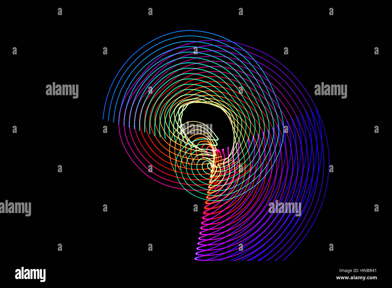 La pittura di luce. Abstract, futuristico, colorato con esposizione lunga, sfondo nero-59. Foto Stock