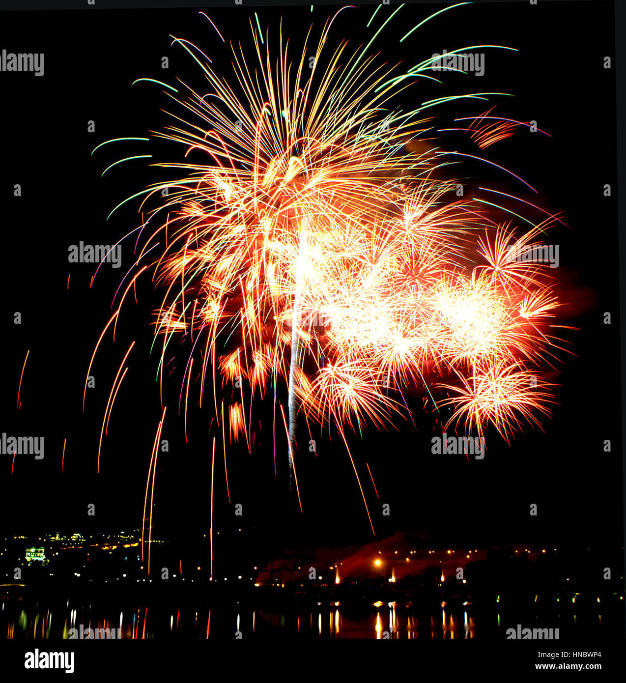 Sumidagawa Festival dei fuochi d'artificio, Tokyo, Giappone Foto Stock