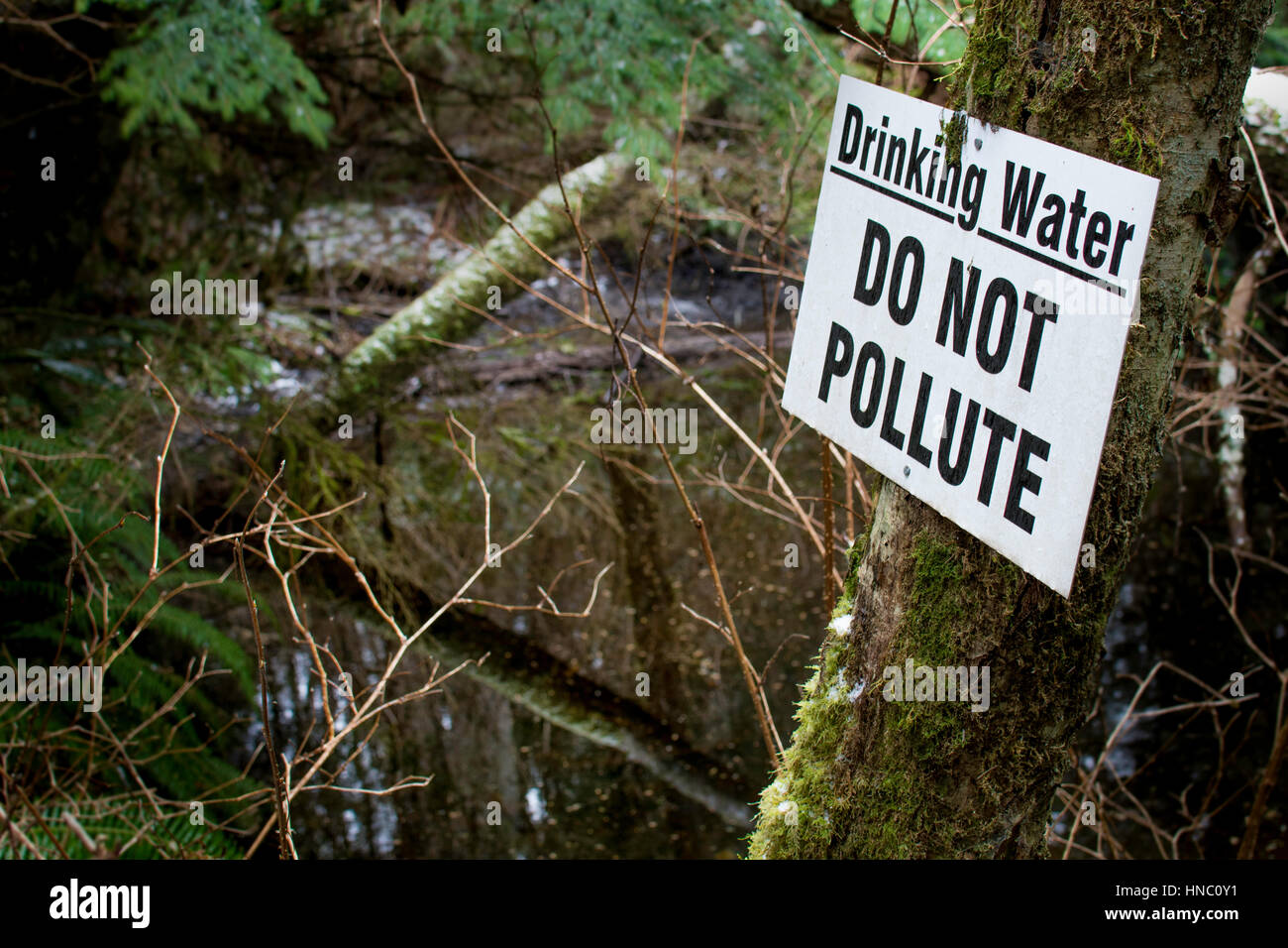 Non inquinano sign in acqua potabile serbatoio Foto Stock