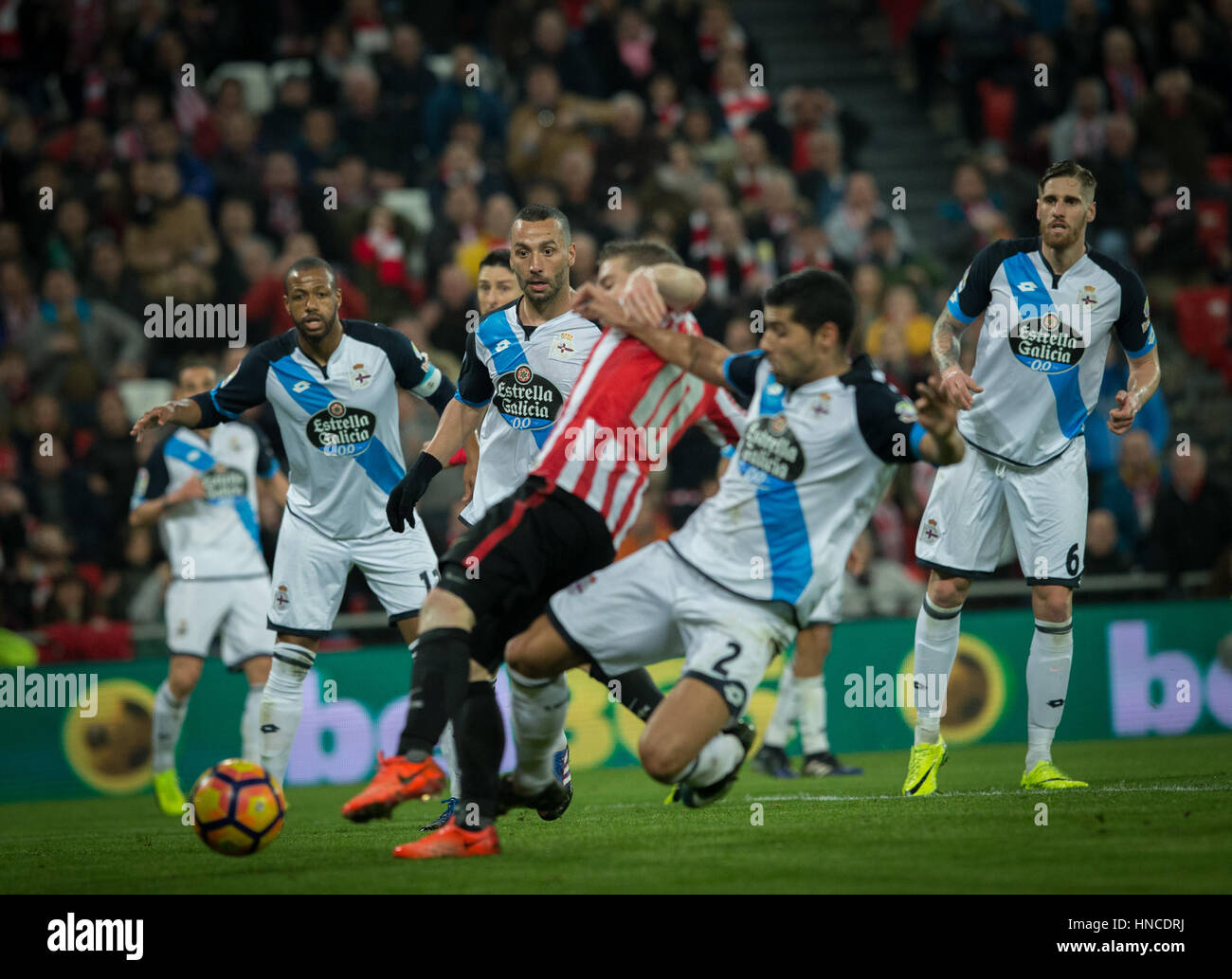 Bilbao, Spagna. Xi Febbraio, 2017. Match Day 22 gioco di La Liga Santander 2016 - 2017 stagione tra Athletic Club Bilbao e Deportivo de la Coruña, giocato Stadio di San Mames domenica , febbraio 11th, 2017. Bilbao, Spagna. Obiettivo 10 Muniain. Credito: VWPics/Alamy Live News Foto Stock