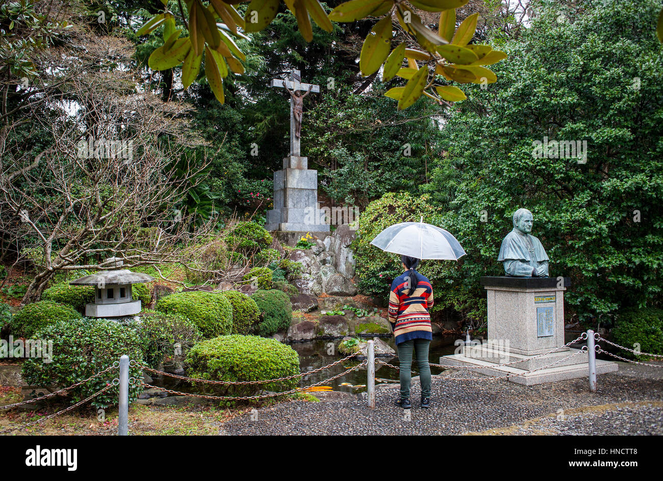 Giardino della chiesa di Oura, di Nagasaki, Giappone. Foto Stock