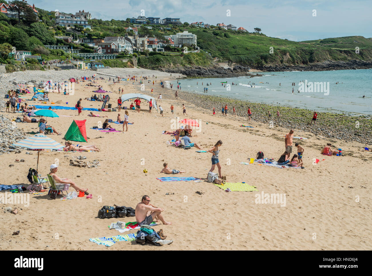 Langland Bay giorno di estate piena di vacanzieri Foto Stock