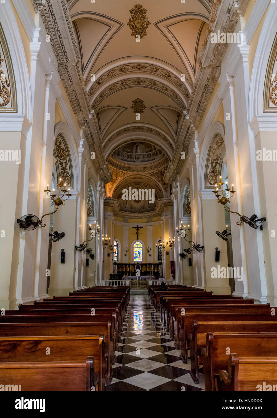 Interno, San Juan cattedrale, Puerto Rico Foto Stock