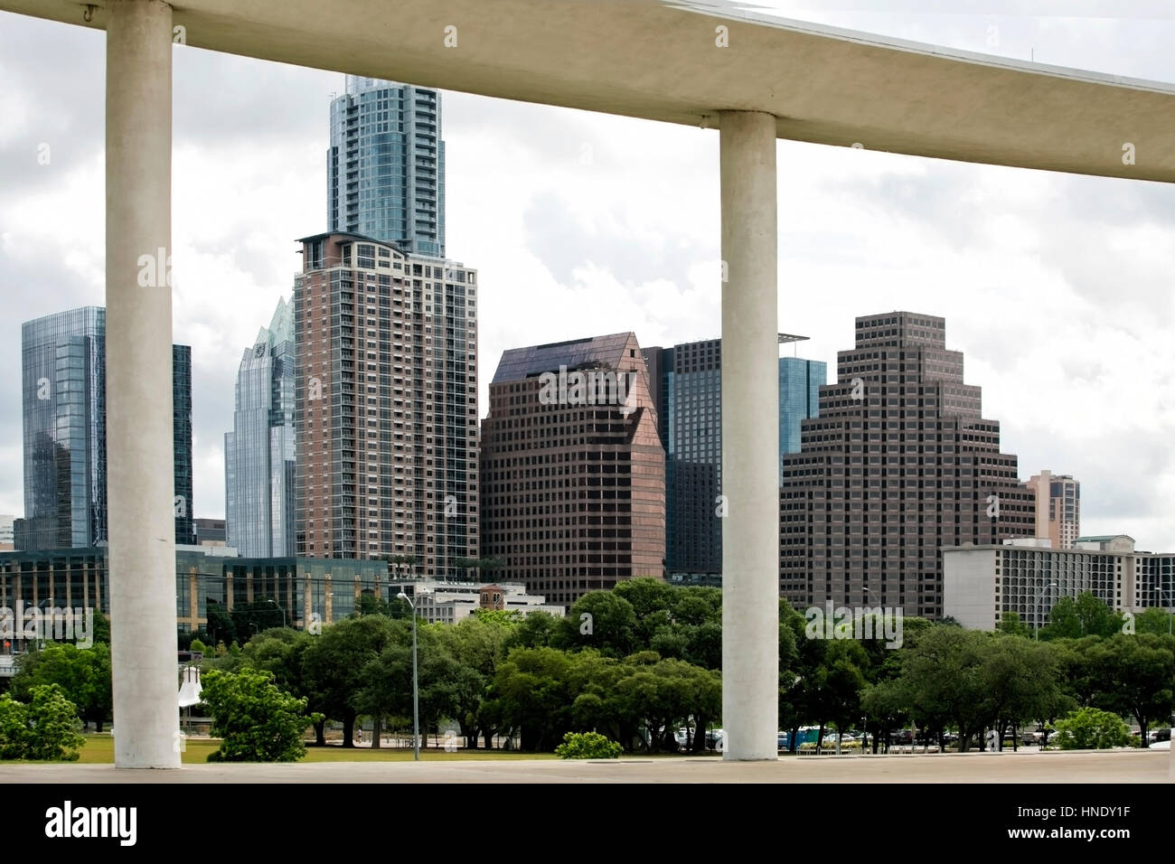 Austin, Texas: vista sul centro cittadino dalle lunghe Centro per le Arti dello Spettacolo Foto Stock