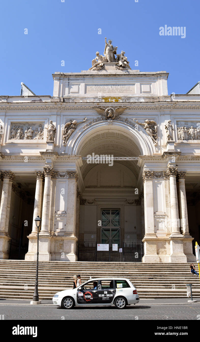 Il Palazzo della Consulta la Corte Costituzionale della Repubblica Italiana Foto Stock