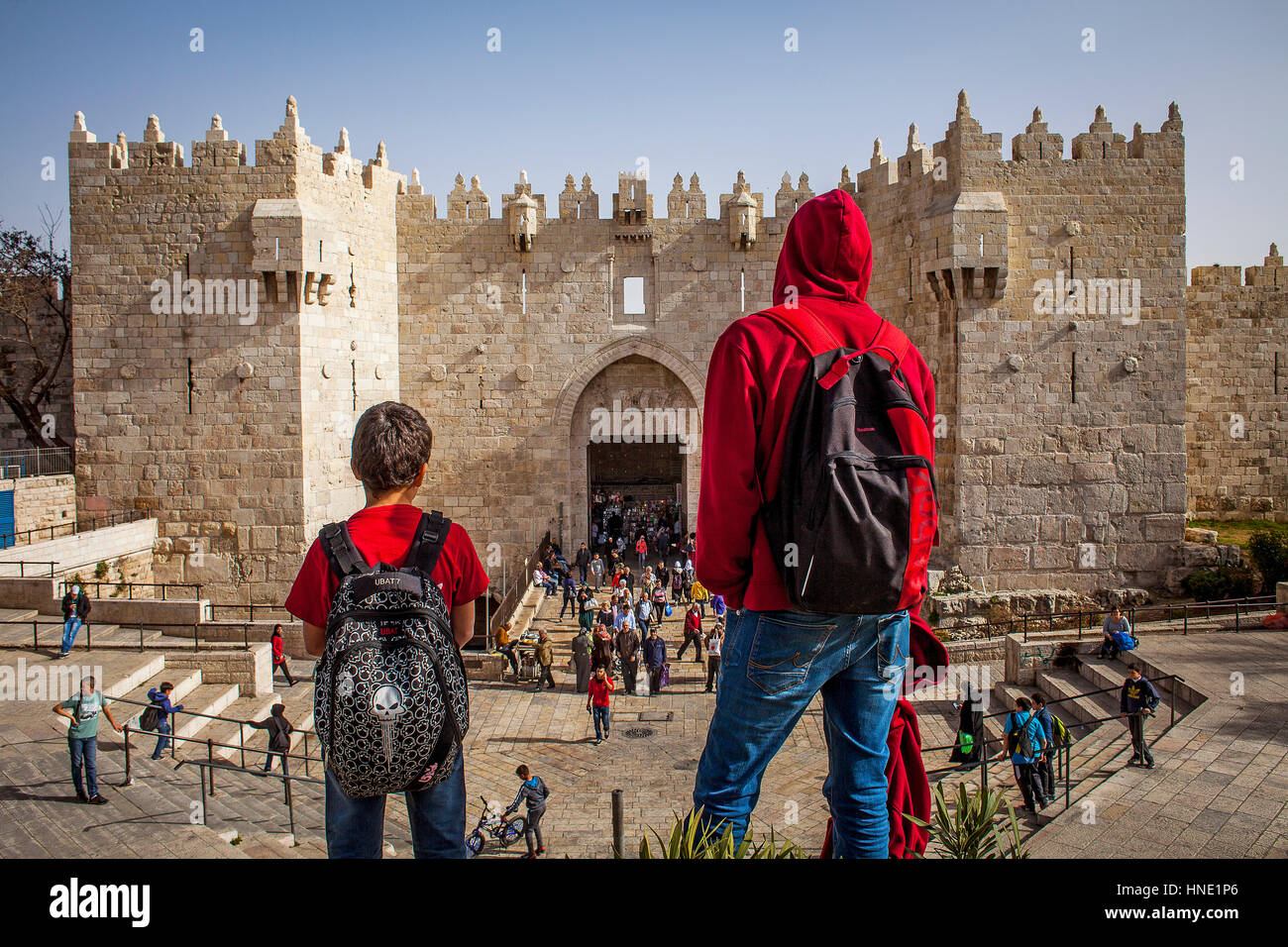 Porta di Damasco, rampart, citywall; la Città Vecchia di Gerusalemme, Israele. Foto Stock