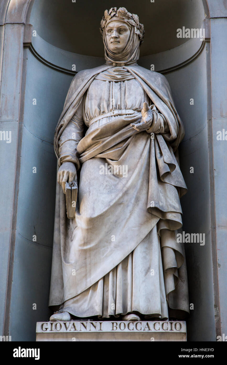 Statua di Giovanni Boccaccio in Piazza degli Uffizi a Firenze Italia Foto Stock