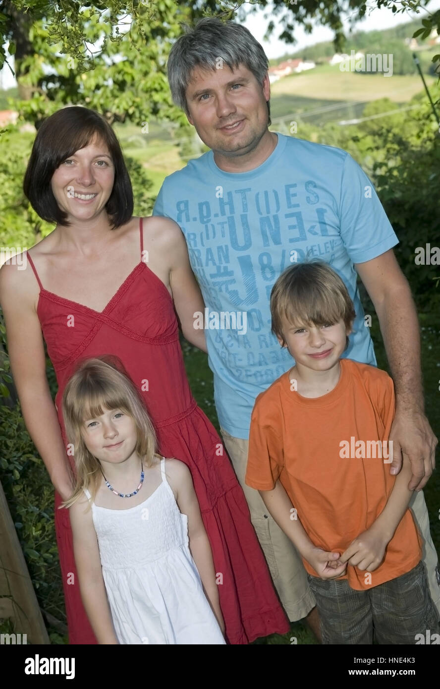 Modello di rilascio, Familienfoto, Eltern und Kinder - Ritratto di famiglia Foto Stock