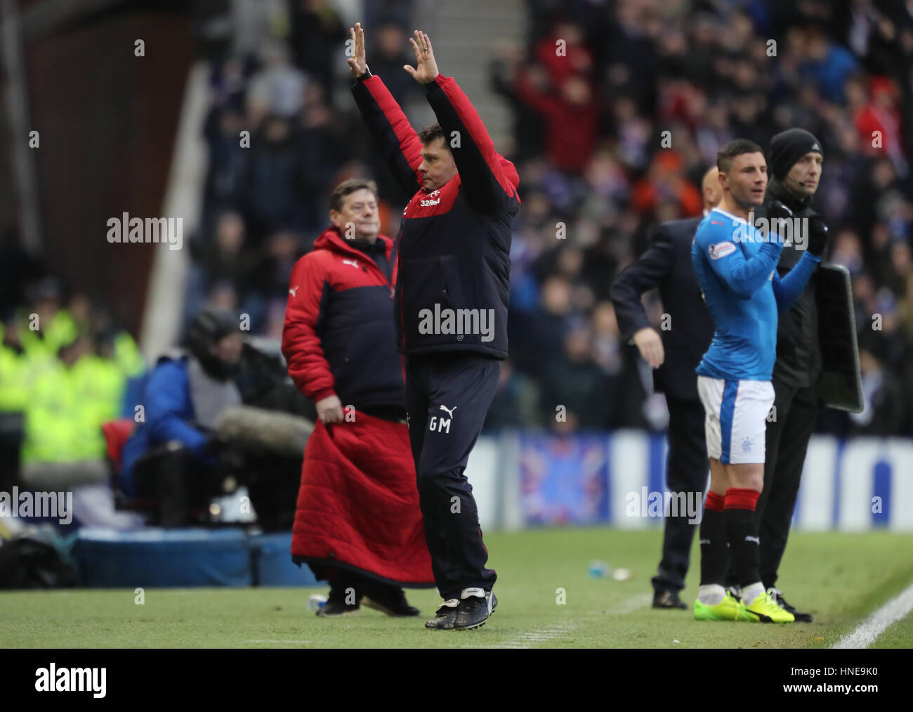 Rangers custode gestore Graeme Murty celebra il secondo obiettivo durante la Coppa Scozzese, quinto round corrispondono a Ibrox, Glasgow. Foto Stock