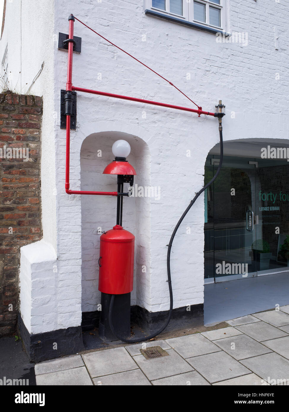 Vecchia Pompa di alimentazione di benzina Beverley East Yorkshire Regno Unito Foto Stock