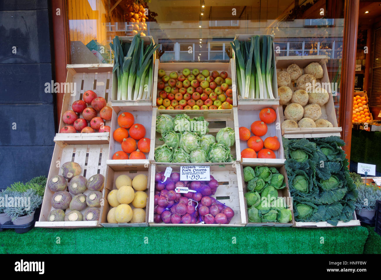 La frutta e la verdura strada di stallo Foto Stock
