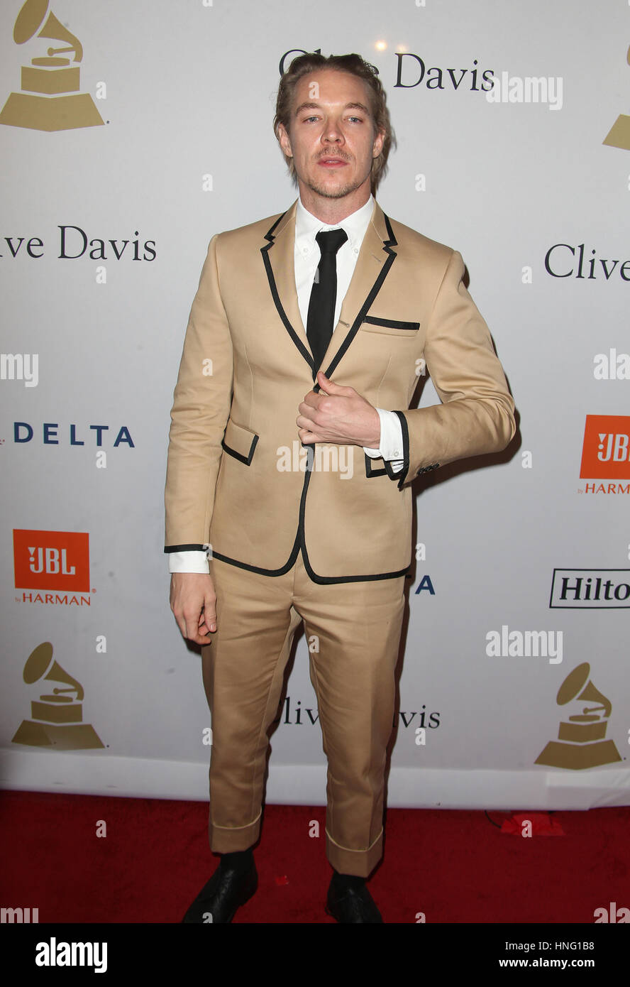 Beverly Hills, CA - 11 febbraio: Diplo, al pre-GRAMMY Gala e salutare per l'industria le icone in onore di Debra Lee, presso il Beverly Hilton Hotel In California il 11 febbraio 2017. Foto Stock