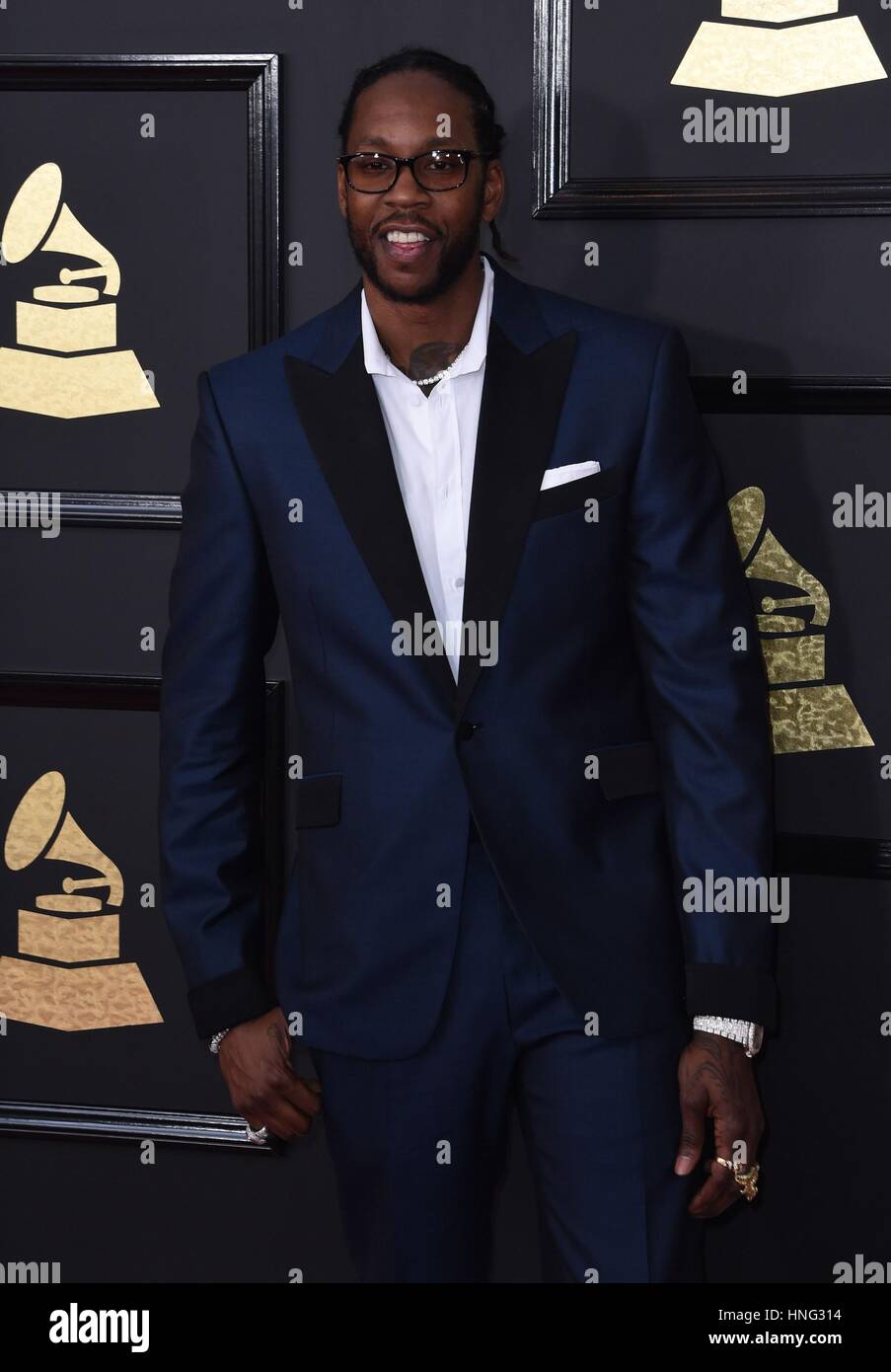 Los Angeles, CA, Stati Uniti d'America. 12 Feb, 2017. 2 Chainz presso gli arrivi per 59th Annual Grammy Awards 2017 - Arrivi 2, STAPLES Center di Los Angeles, CA 12 febbraio 2017. Credito: Max Parker/Everett raccolta/Alamy Live News Foto Stock