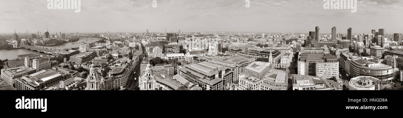 Londra vista sul tetto panorama con architetture urbane. Foto Stock