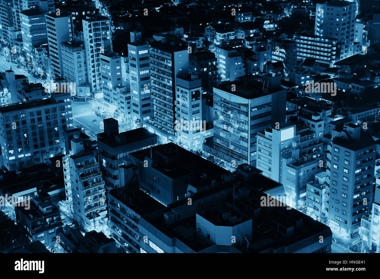 Tokyo grattacielo Urban Skyline Rooftop vista di notte, Giappone. Foto Stock