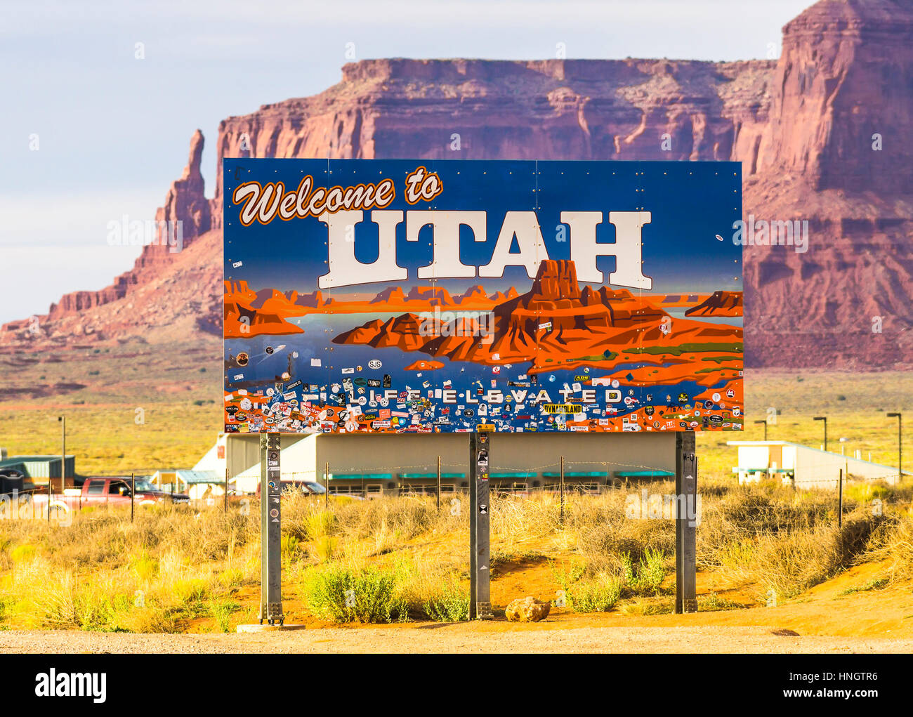 Utah,07/09/16:benvenuti in Utah segno con sfondo di montagna del giorno. Per editoriale Foto Stock