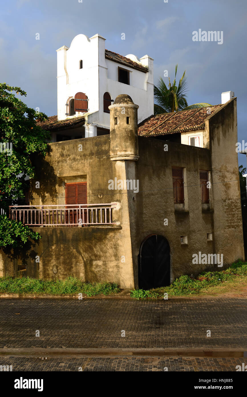 Coloniale condizione fine sviluppo edilizio del fort Galle sullo Sri Lanka. Foto Stock