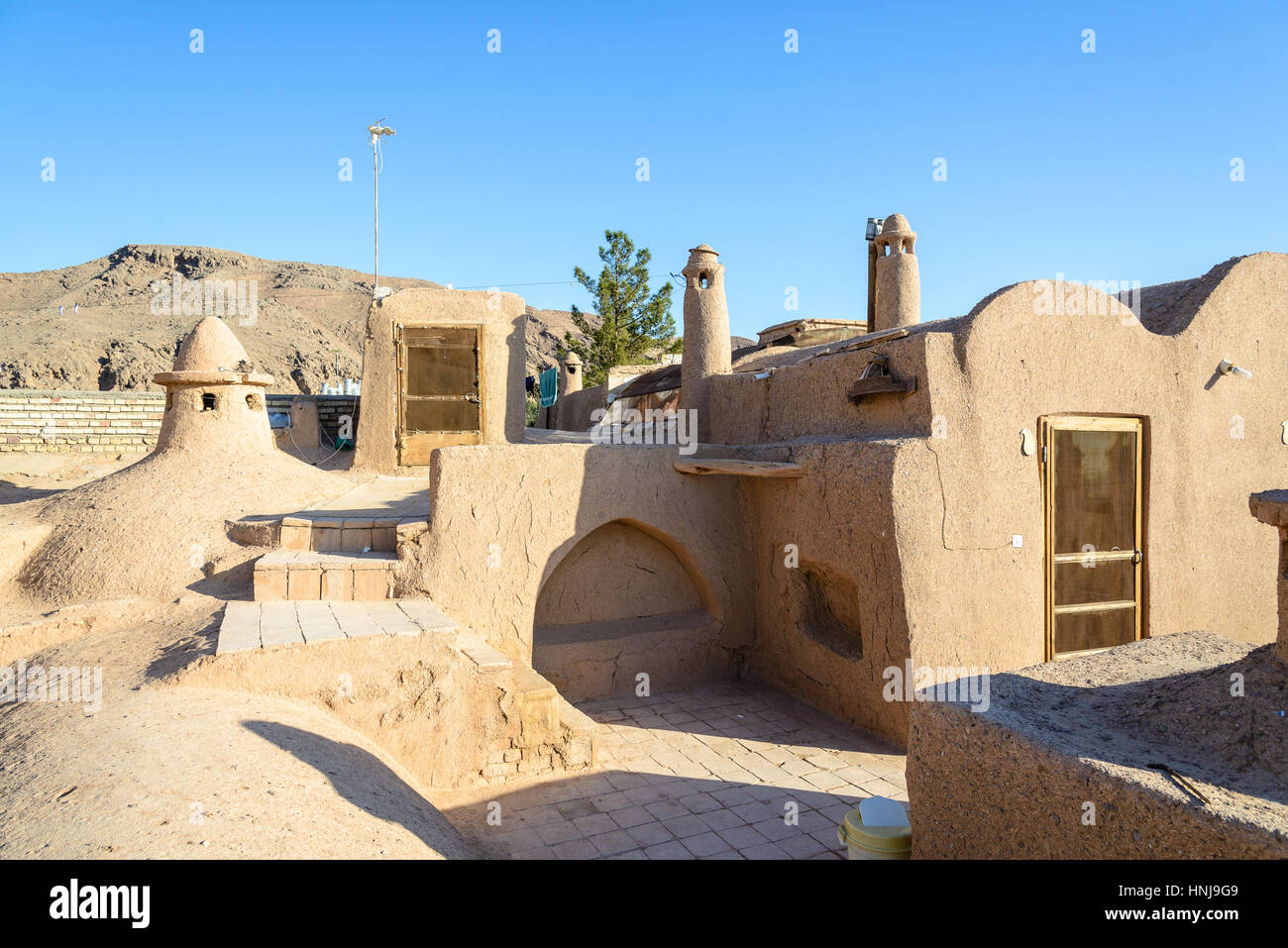 GARMEH, IRAN - 15 ottobre 2015: Oasi di Garmeh nel deserto di Dasht e Kavir, Iran Foto Stock