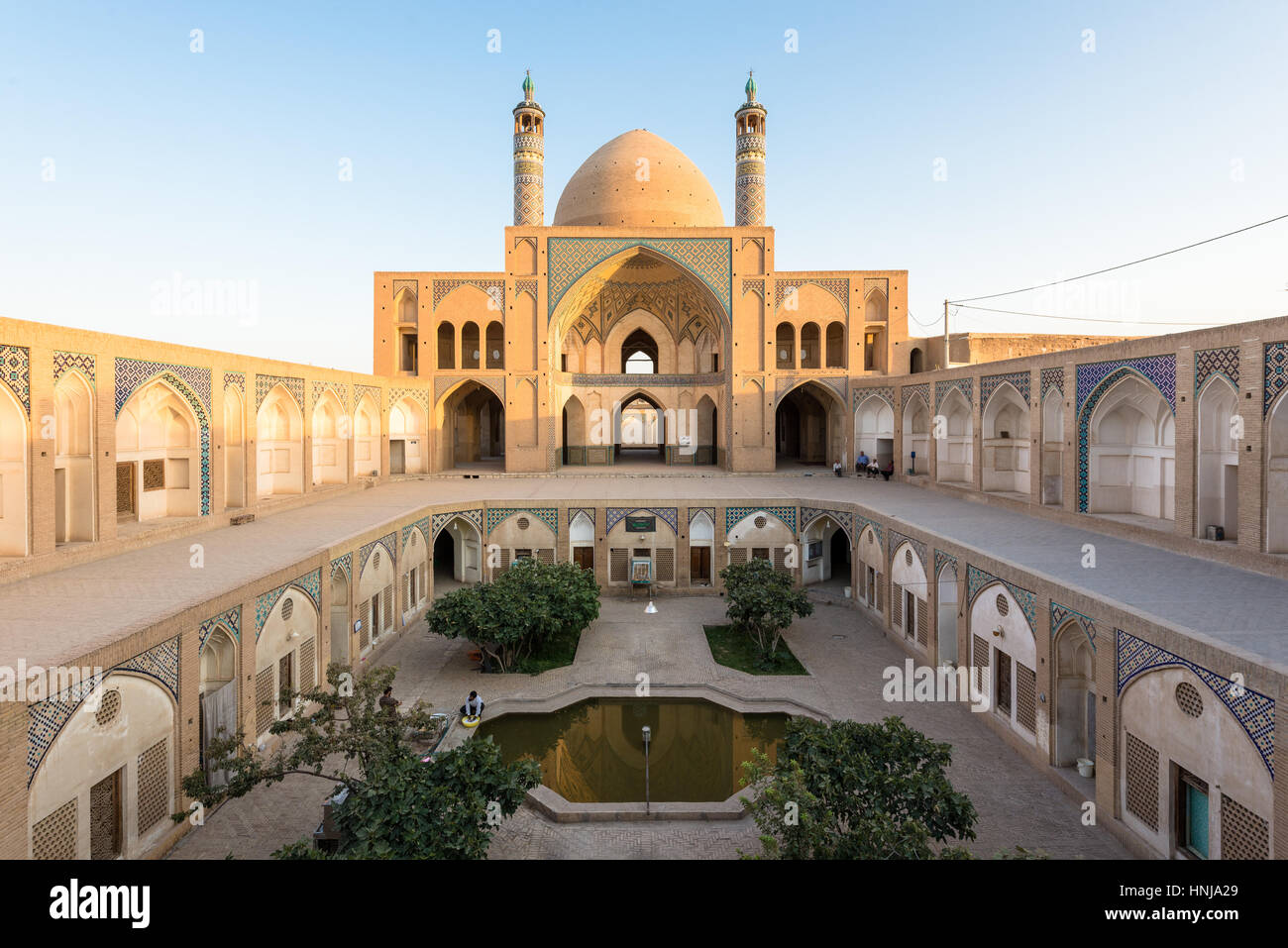 KASHAN, IRAN - 27 agosto 2016: Agha Bozorg moschea Foto Stock