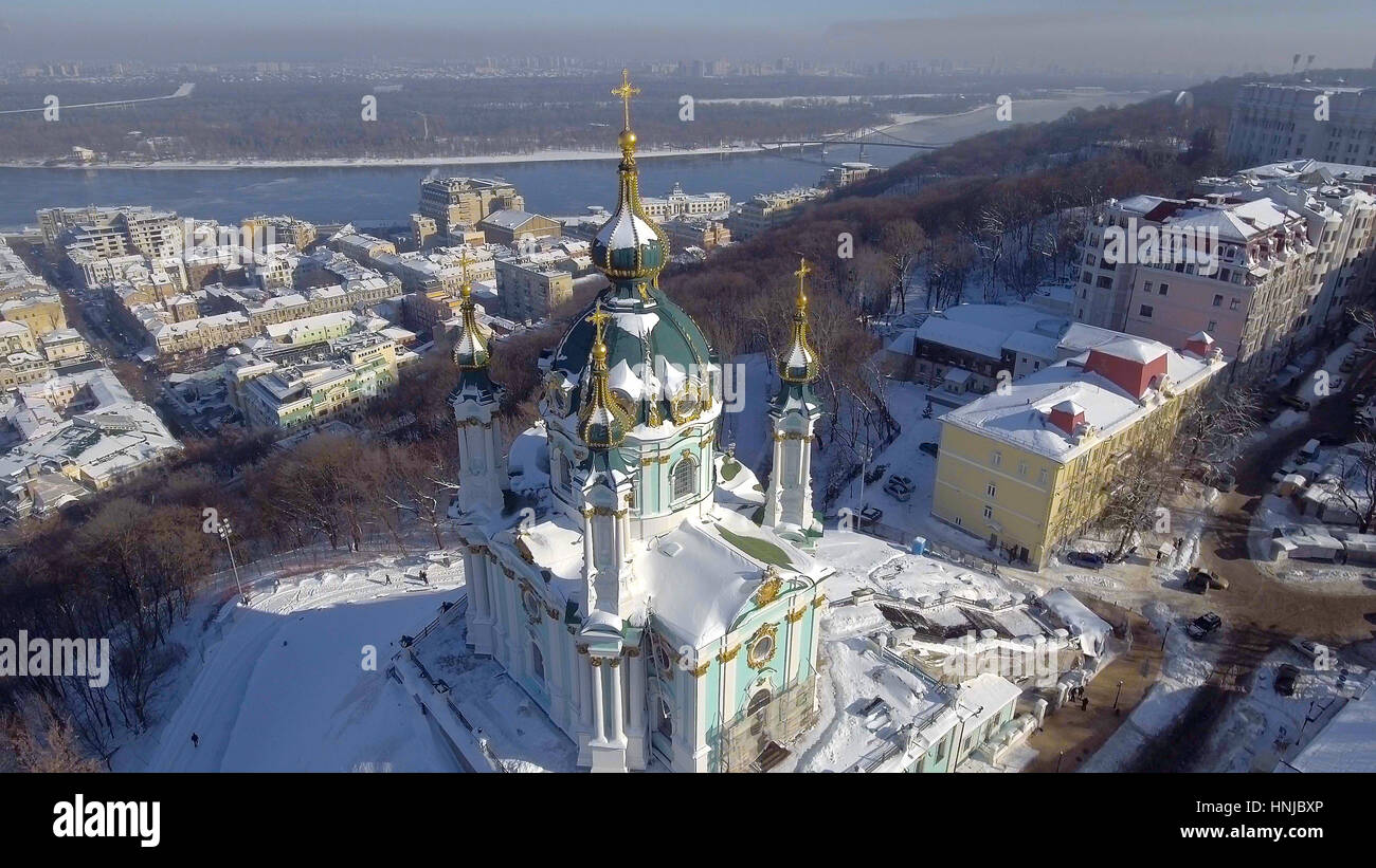 Sant'Andrea Chiesa in Kiev sulle Andriyivsky discesa fu costruito nel 1747-1754 e disegnato dal famoso architetto Bartolomeo Rastrelli, Ucraina. Foto Stock
