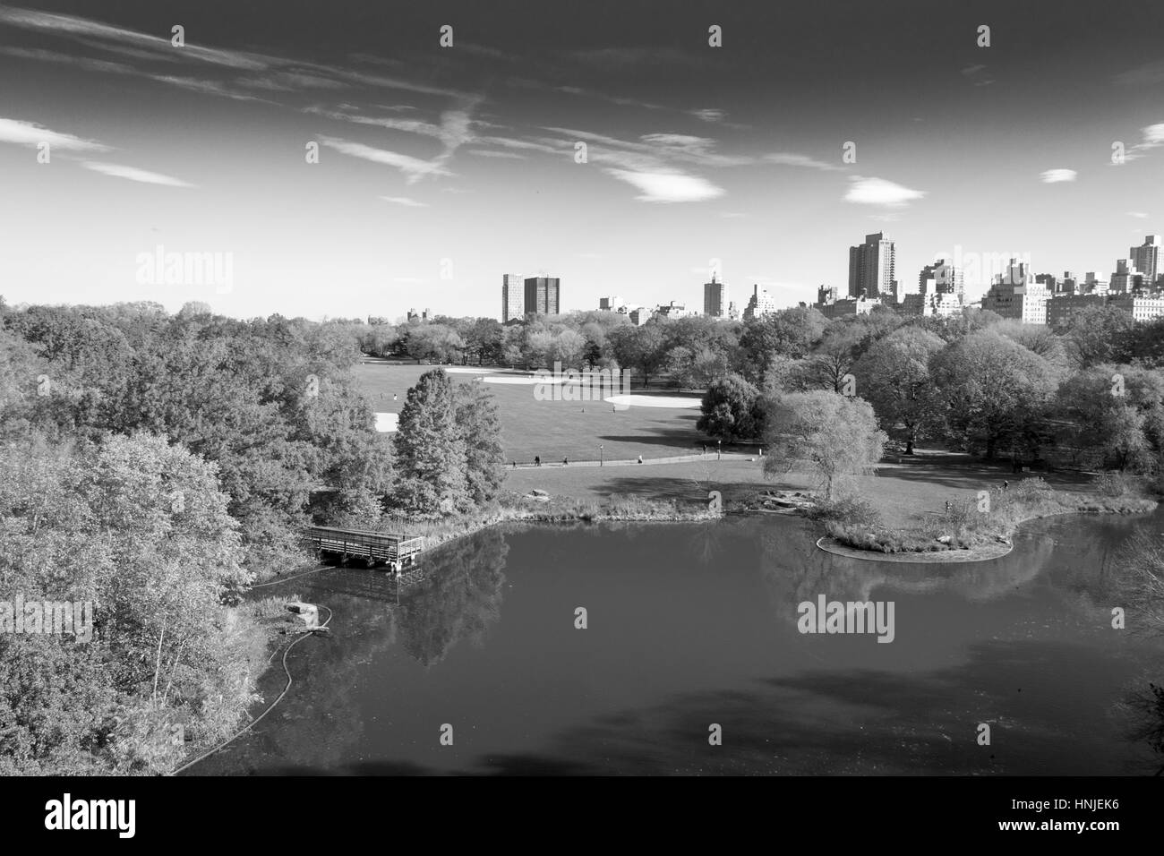 Dalla cima del castello del Belvedere a Central park si possono godere vedute eccezionali del turtle pond, superiore ad est e ad ovest i lati così come il grande prato Foto Stock