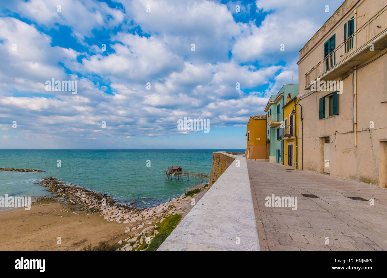 Termoli (Italia) - Una città turistica sul mare adriatico in provincia di Campobasso, Regione Molise, Italia meridionale Foto Stock