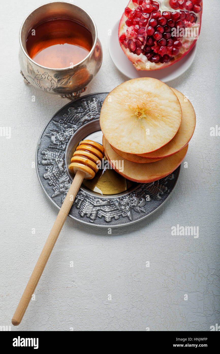 Mele, melograno e miele per Rosh Hashanah. Foto Stock