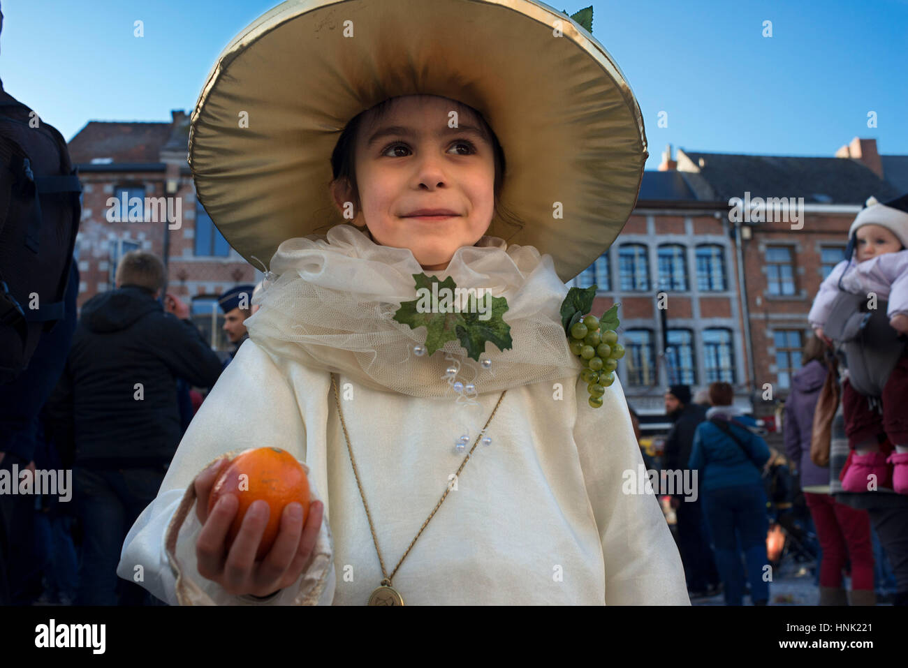 Il carnevale del Belgio città Binche. Il carnevale è sulla lista Unesco del patrimonio culturale immateriale dell'umanità. Binche Vallonia Belgio Europa. Foto Stock