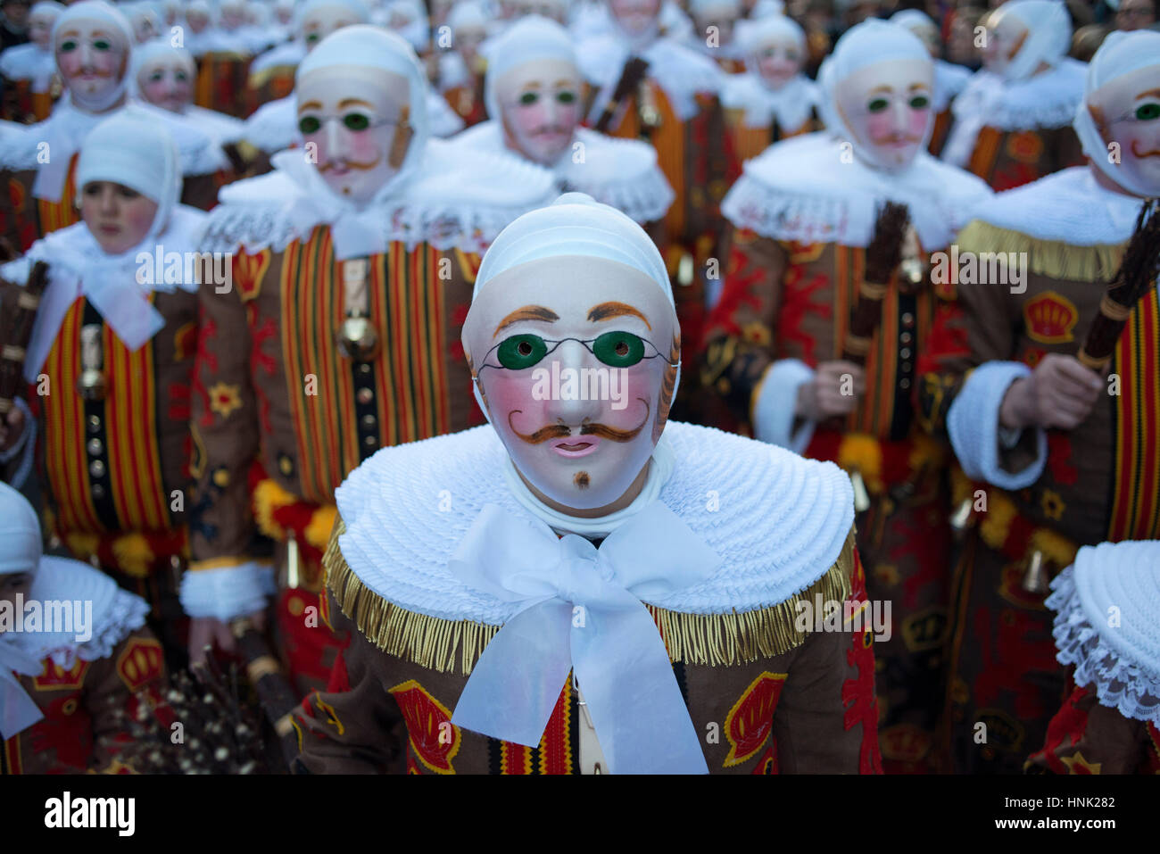 Belgio, carnaval di Binche. Patrimonio Mondiale UNESCO Parade Festival. Belgio, Vallone Comune, provincia di Hainaut, villaggio di Binche. Il carniva Foto Stock