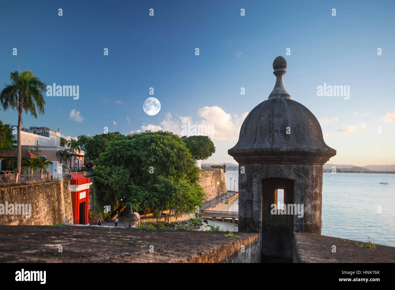 Garitta CITY GATE PASEO LA PRINCESA PROMENADE Città Vecchia di San Juan di Porto Rico Foto Stock