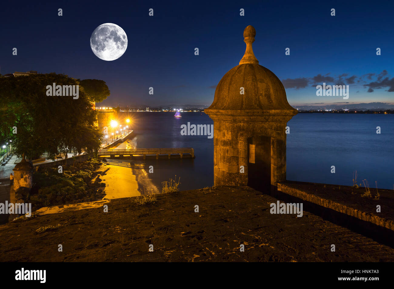 Garitta CITY GATE PASEO LA PRINCESA PROMENADE Città Vecchia di San Juan di Porto Rico Foto Stock