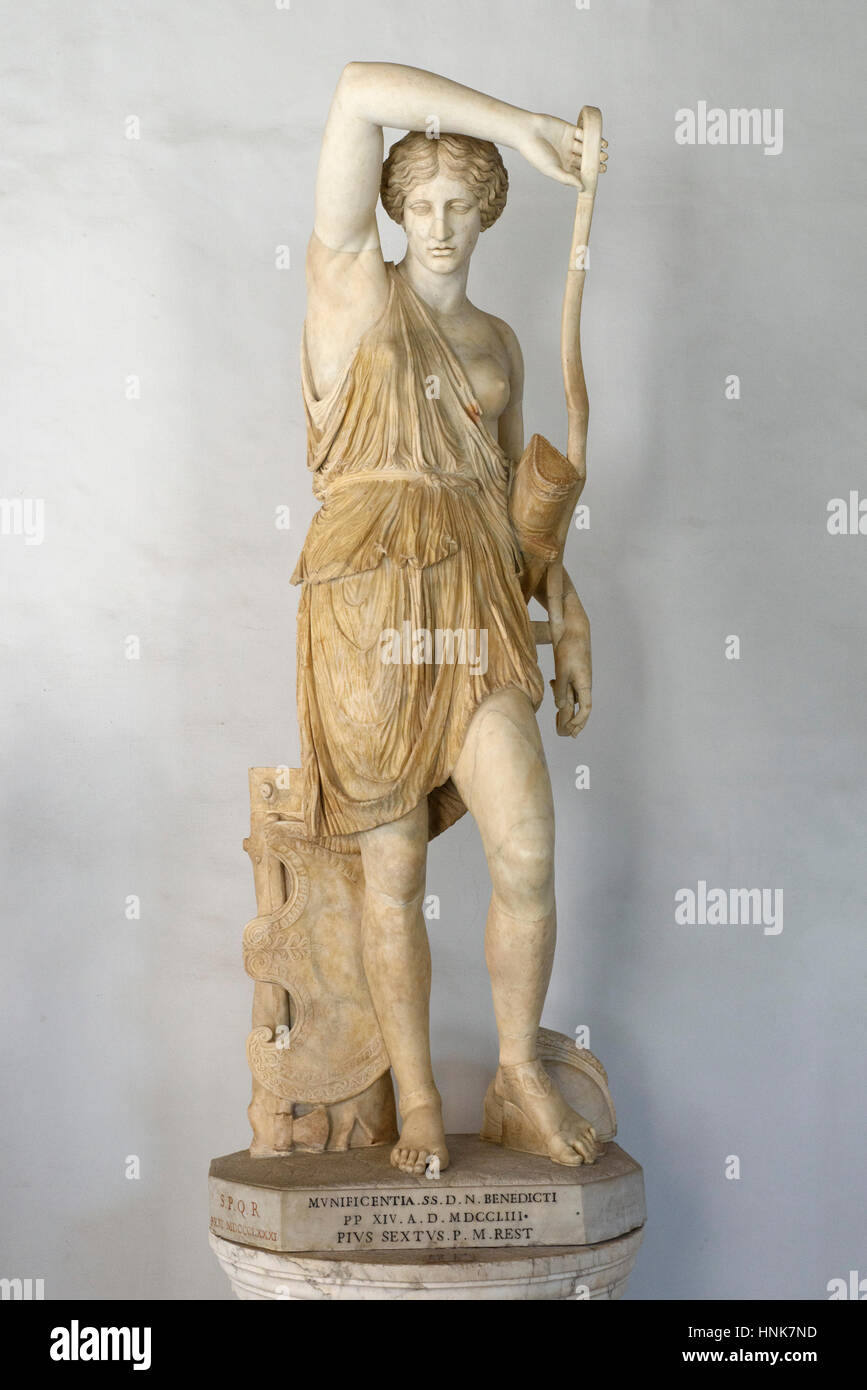 Wounded amazon statue immagini e fotografie stock ad alta risoluzione -  Alamy