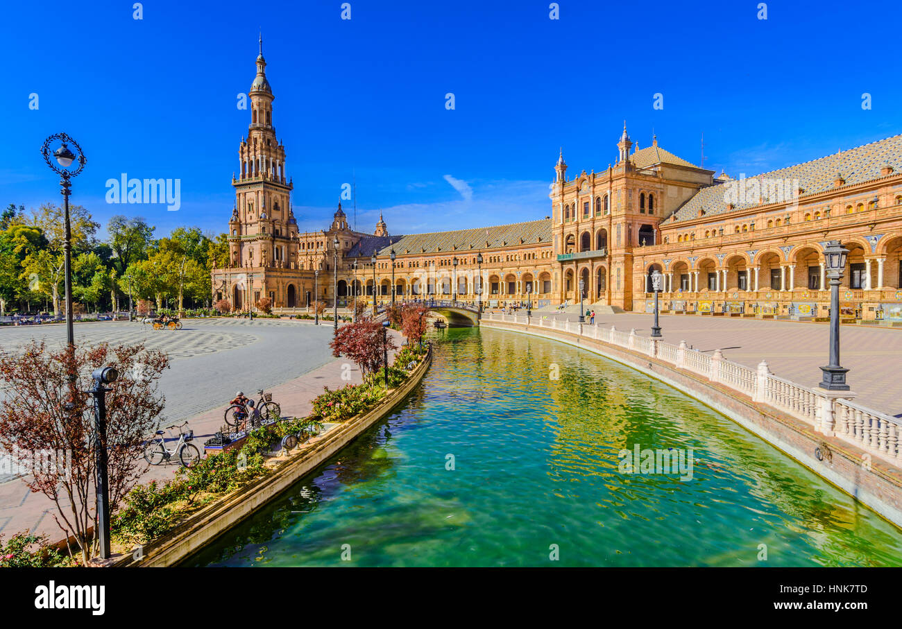 Plaza de Espana-Piazza Spagna Siviglia Andalusia, l'Europa. Ponte tradizionale dettaglio Foto Stock