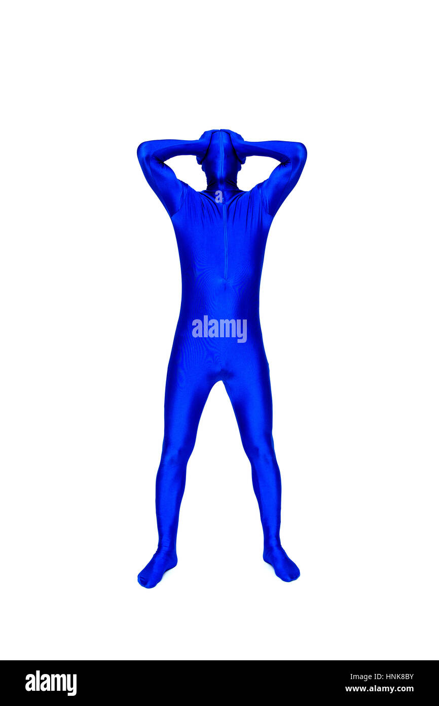 Misterioso uomo blu in morphsuit gesti con le mani Foto Stock