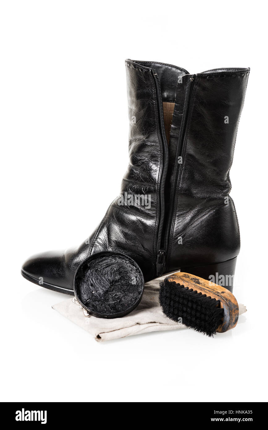 Nero stivali in pelle con scarpa set di manutenzione Foto Stock