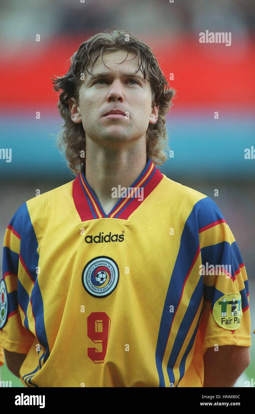 FLORIN RADUCIOIU ROMANIA & ESPANOL FC 13 Giugno 1996 Foto Stock