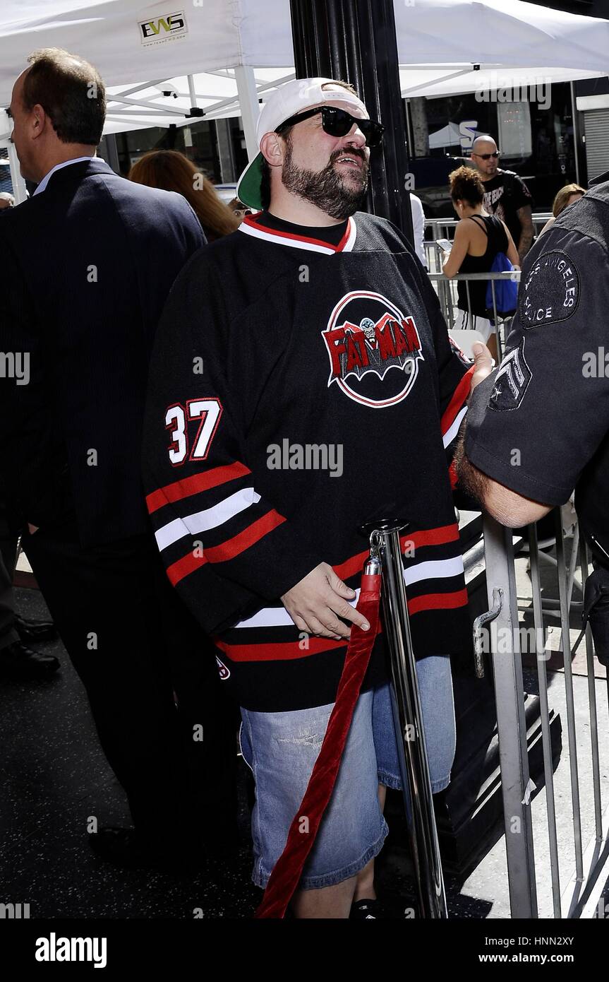 Los Angeles, CA, Stati Uniti d'America. Xiv Feb, 2017. Kevin Smith alla cerimonia di induzione per la stella sulla Hollywood Walk of Fame per George Segal, Hollywood Boulevard, Los Angeles, CA, il 14 febbraio 2017. Credito: Michael Germana/Everett raccolta/Alamy Live News Foto Stock