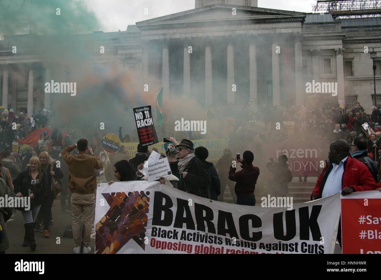 Stand up to Racism Demo, Trafalgar Square, Londra, Regno Unito Foto Stock