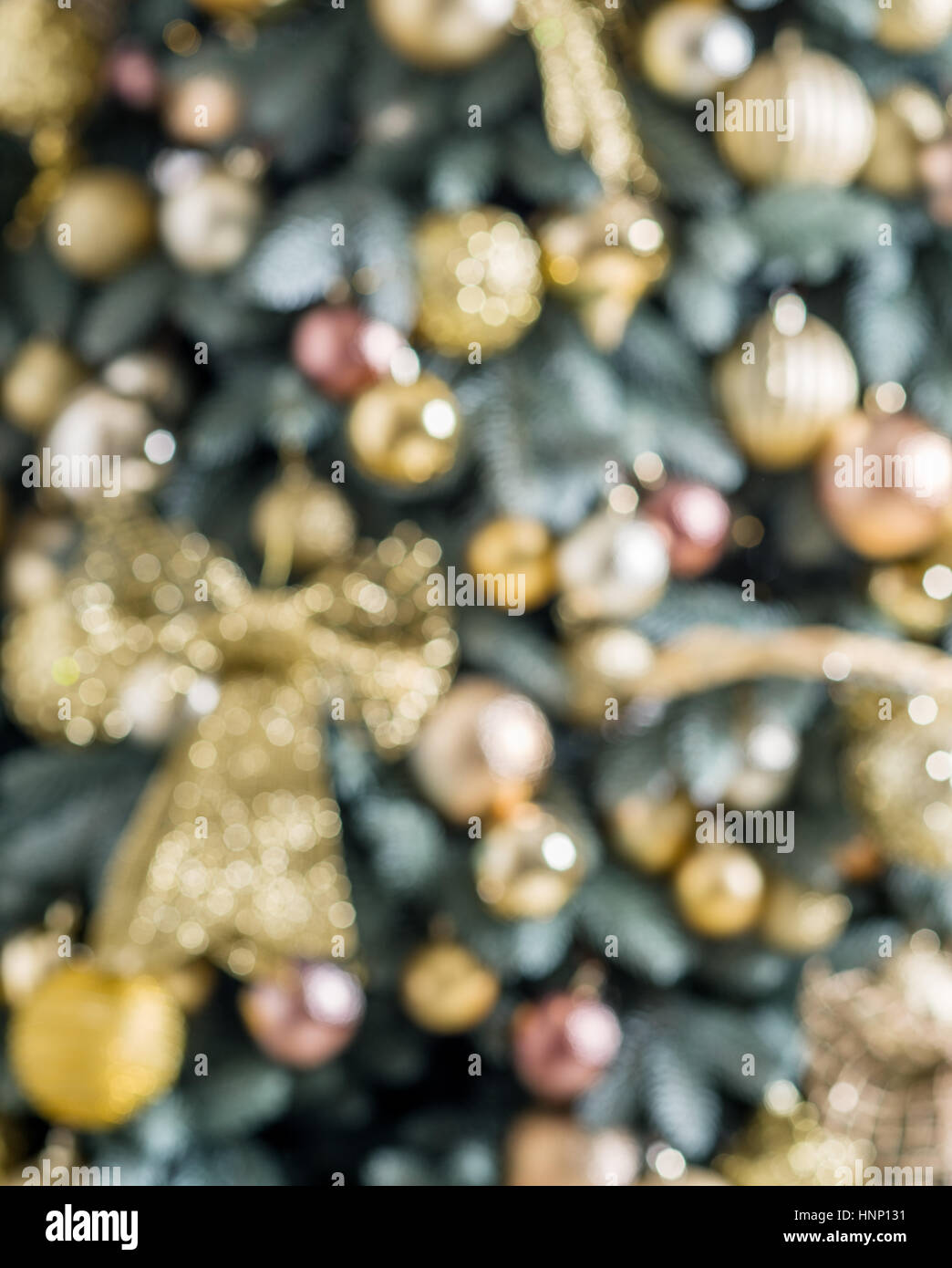 Natale o Capodanno astratta. Foto sfocata del Nuovo Anno Albero. Foto Stock