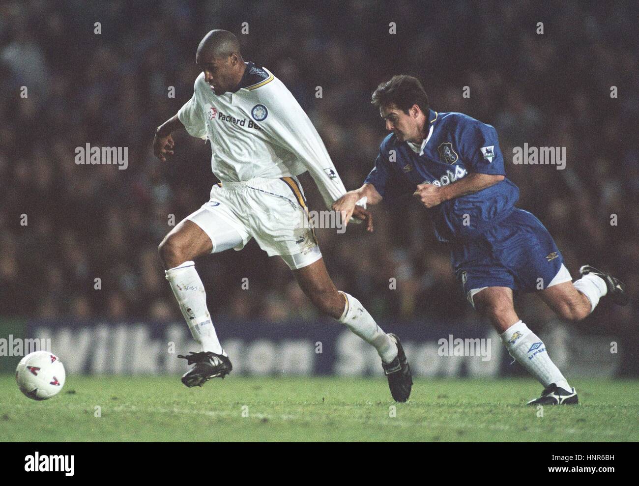 BRIAN DEANE & Steve Clarke LEEDS UNITED V Chelsea FC 02 Dicembre 1996 Foto Stock