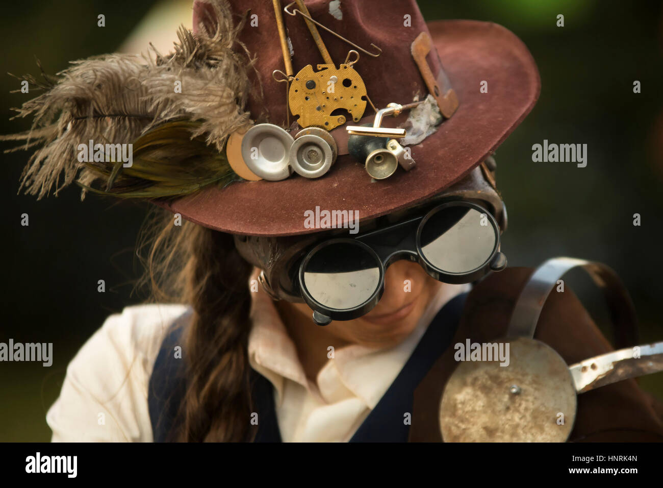 Steampunk costume immagini e fotografie stock ad alta risoluzione