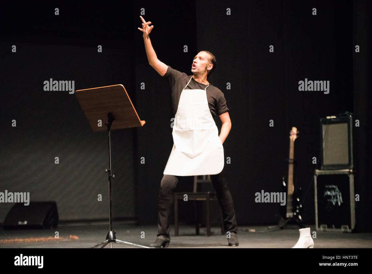 Londra, Regno Unito. Il 15 febbraio 2017. Israele Galván presenta FLA.CO.UOMINI (UK Premiere & Premiere mondiale) a: Sadler's Wells Theatre come un parto del festival di flamenco di Londra. Credito: Danilo Moroni/Alamy Live News Foto Stock