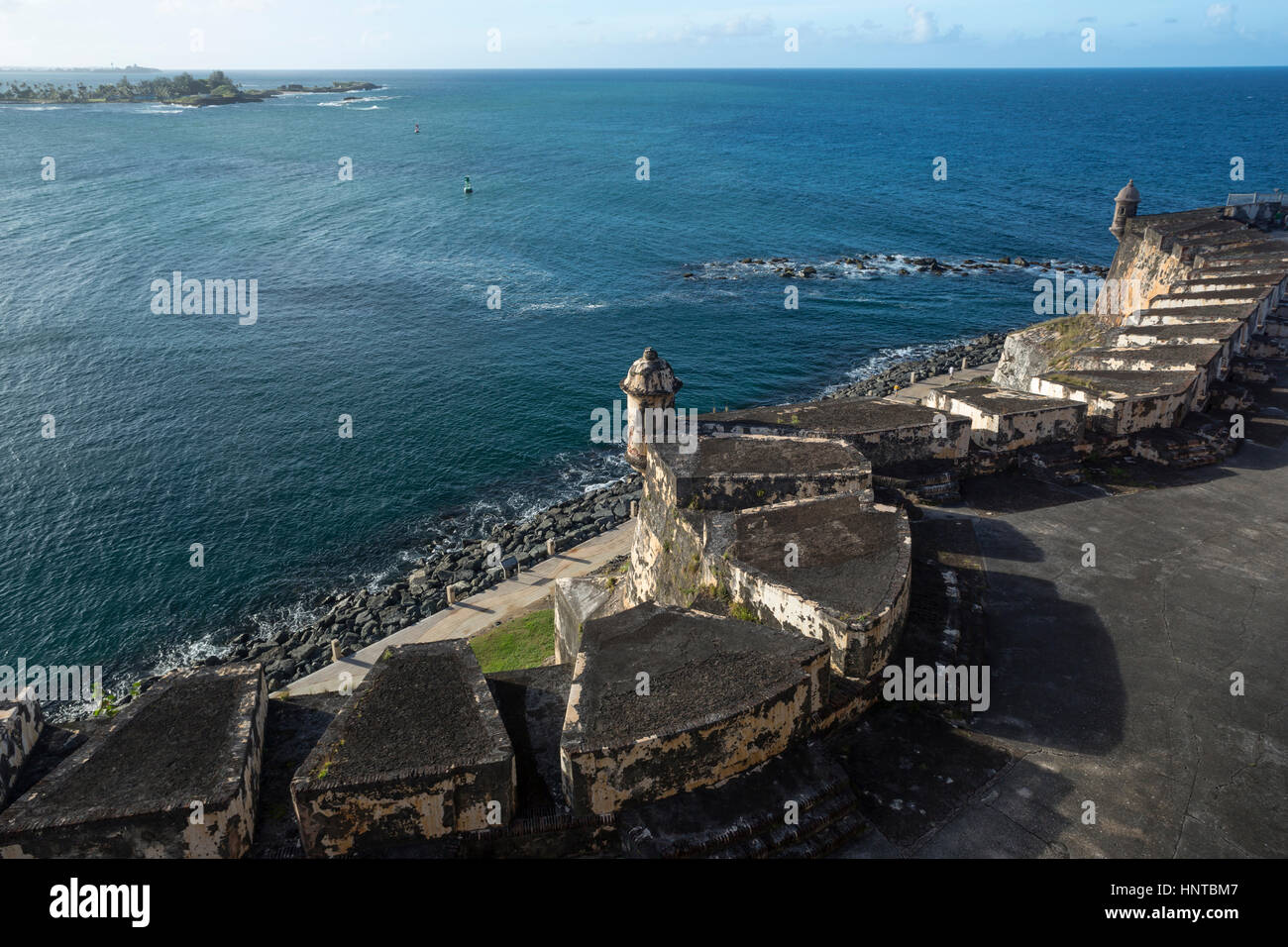 Le merlature Castillo San Felipe del Morro città vecchia di San Juan di Porto Rico Foto Stock