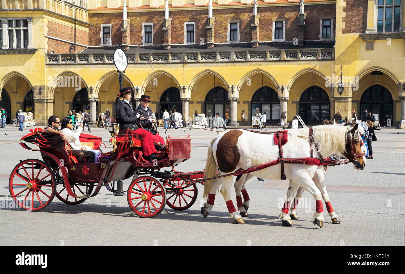 Turisti in carrozza, Cracovia, in Polonia, in Europa Foto Stock