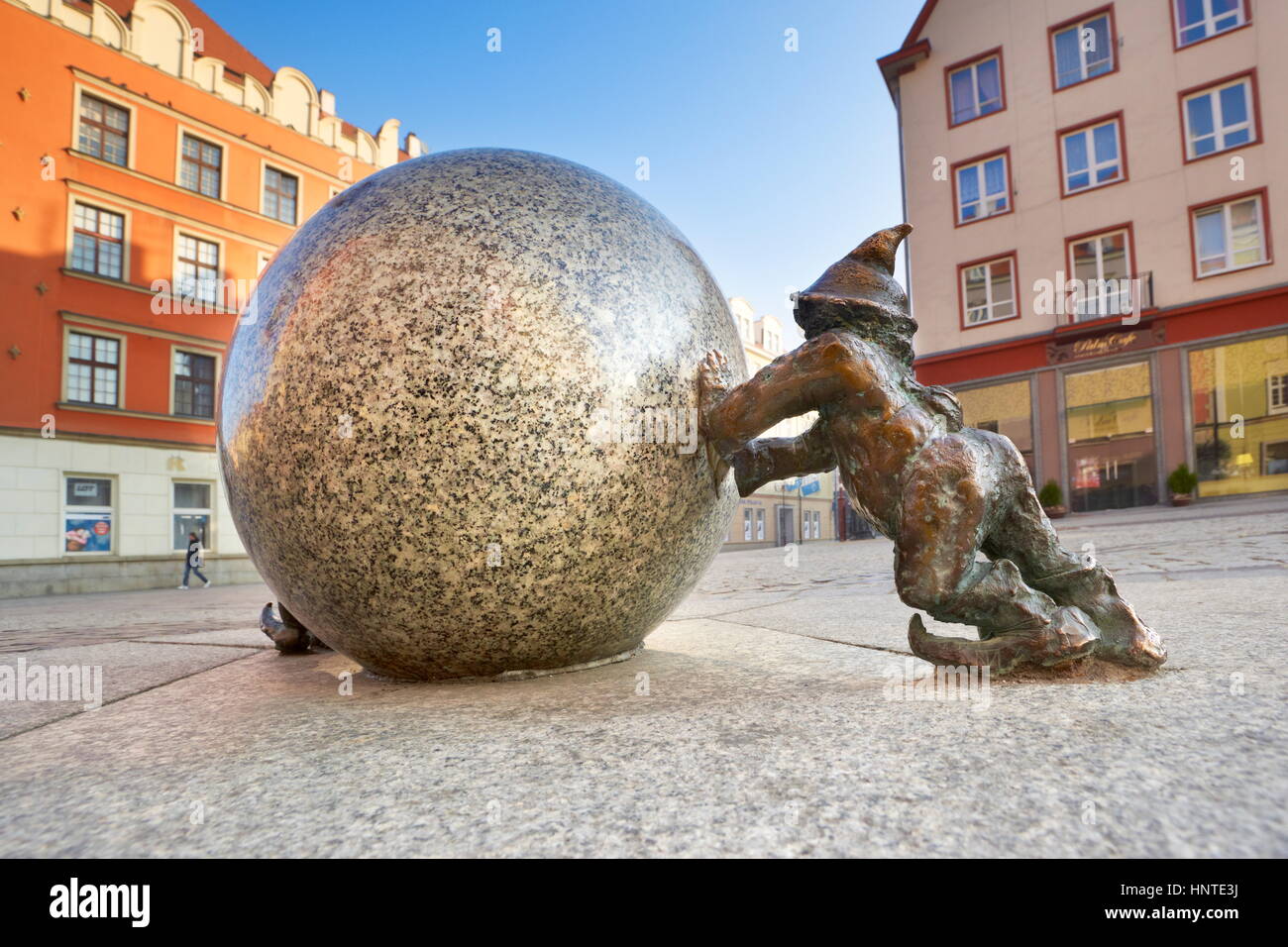Wroclaw Dwarf (piccole sculture di strada), Wroclaw, Polonia, Europa Foto Stock