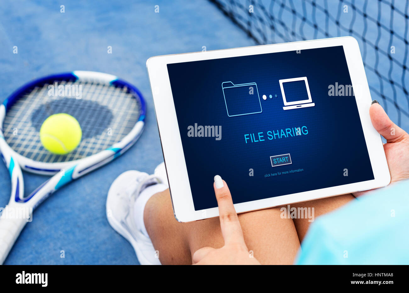 Condivisione di file multimediali di dati Internet tecnologia Concept Foto Stock