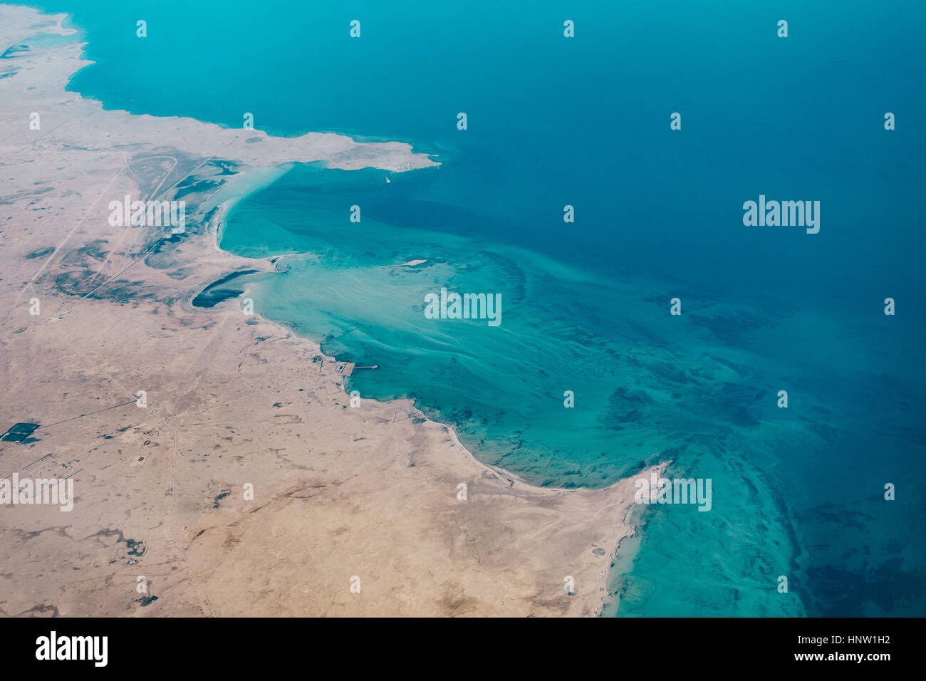 Vista aerea della costa nord-occidentale della penisola del Qatar Foto Stock